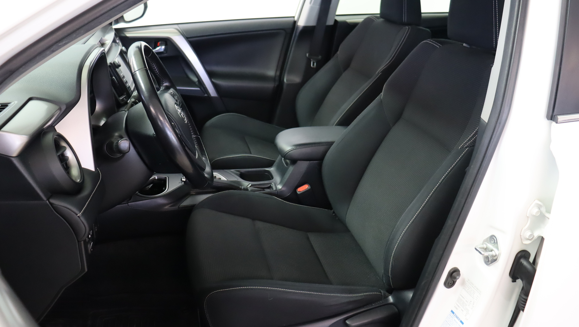 TOYOTA RAV4 2016