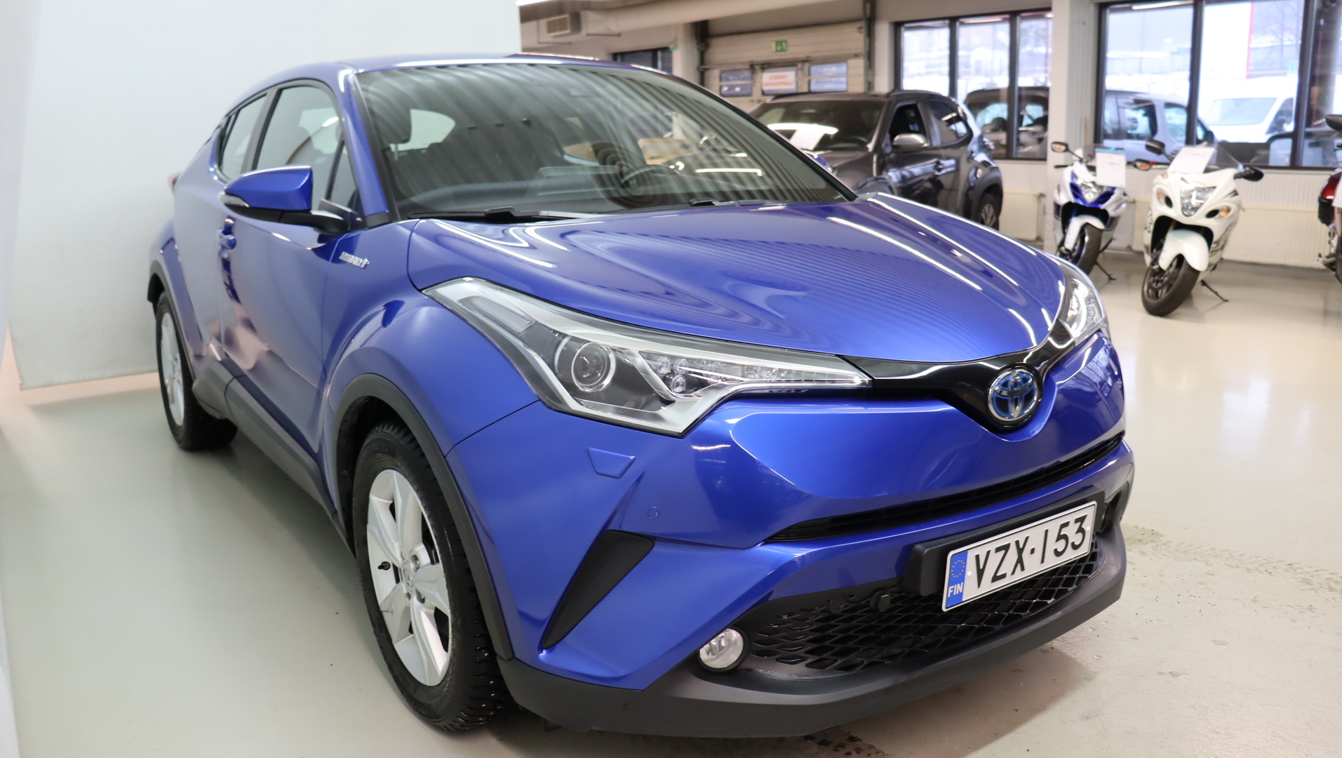 TOYOTA C-HR 2018