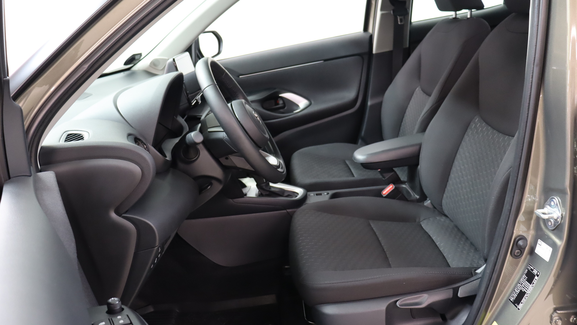 TOYOTA Yaris Cross 2025