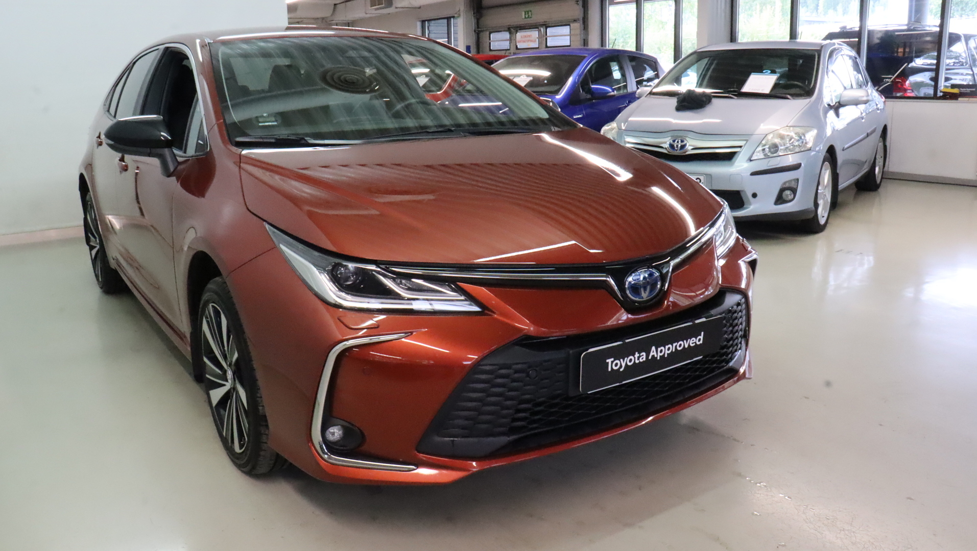 TOYOTA Corolla 2025