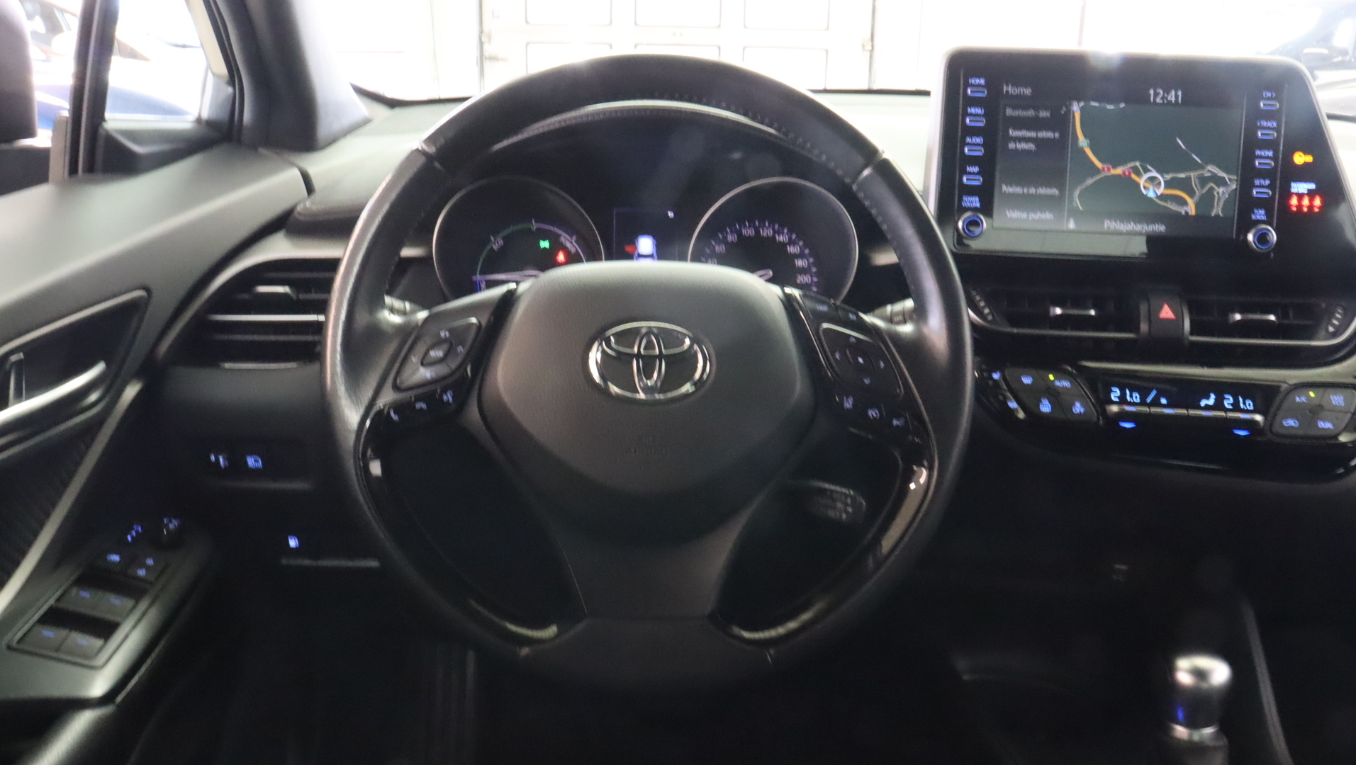 TOYOTA C-HR 2021