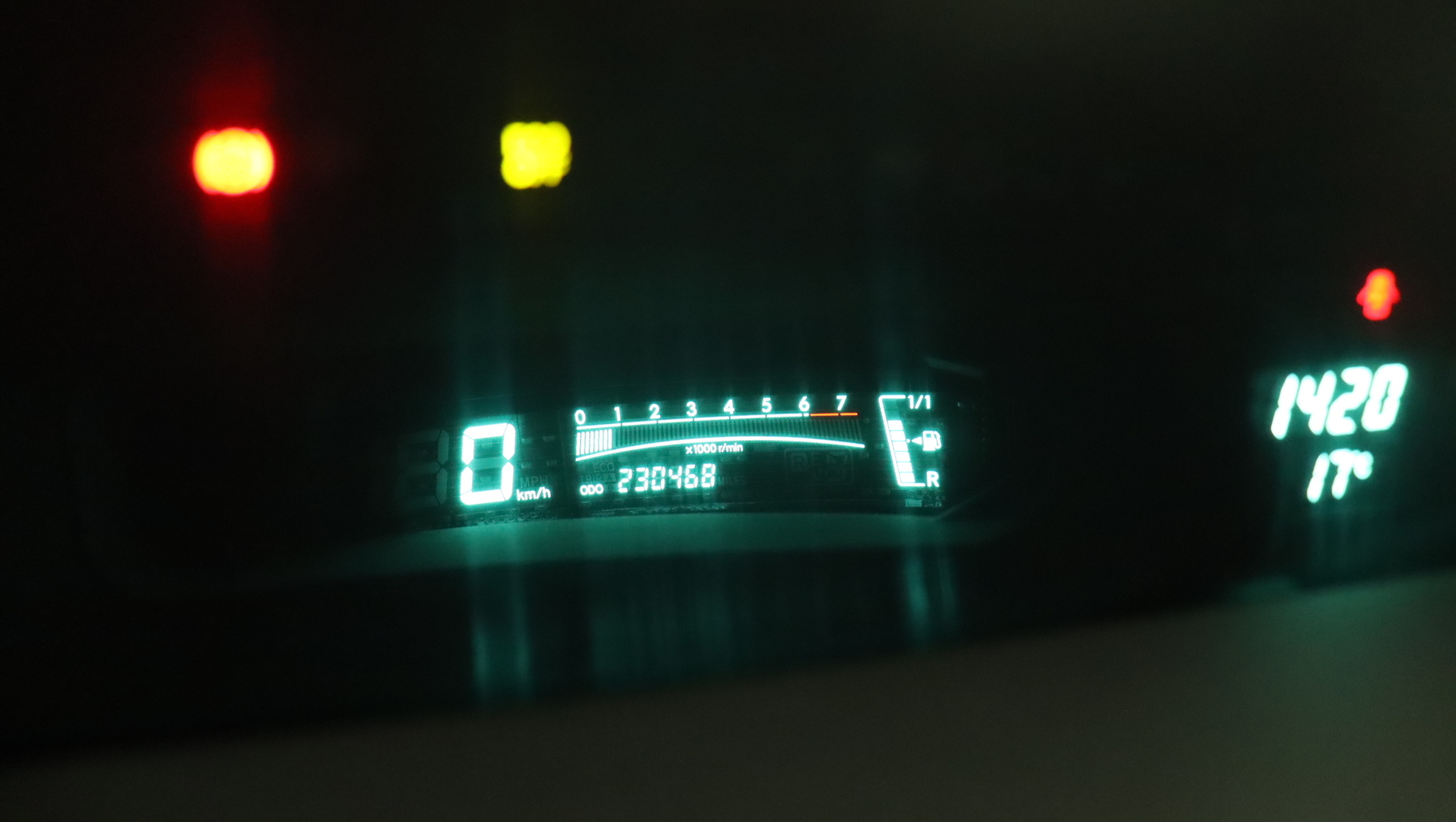TOYOTA Yaris 2009
