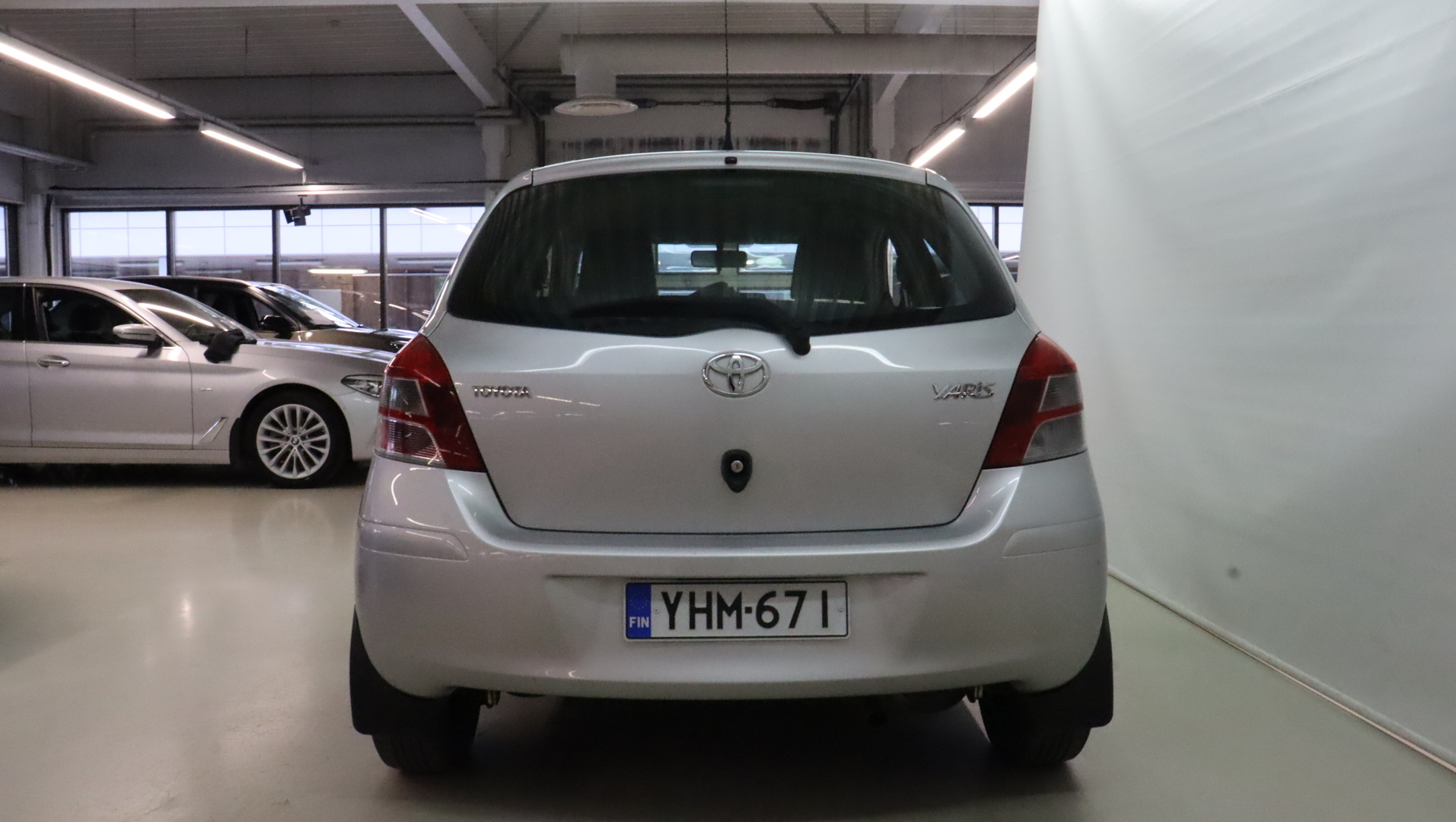 TOYOTA Yaris 2011