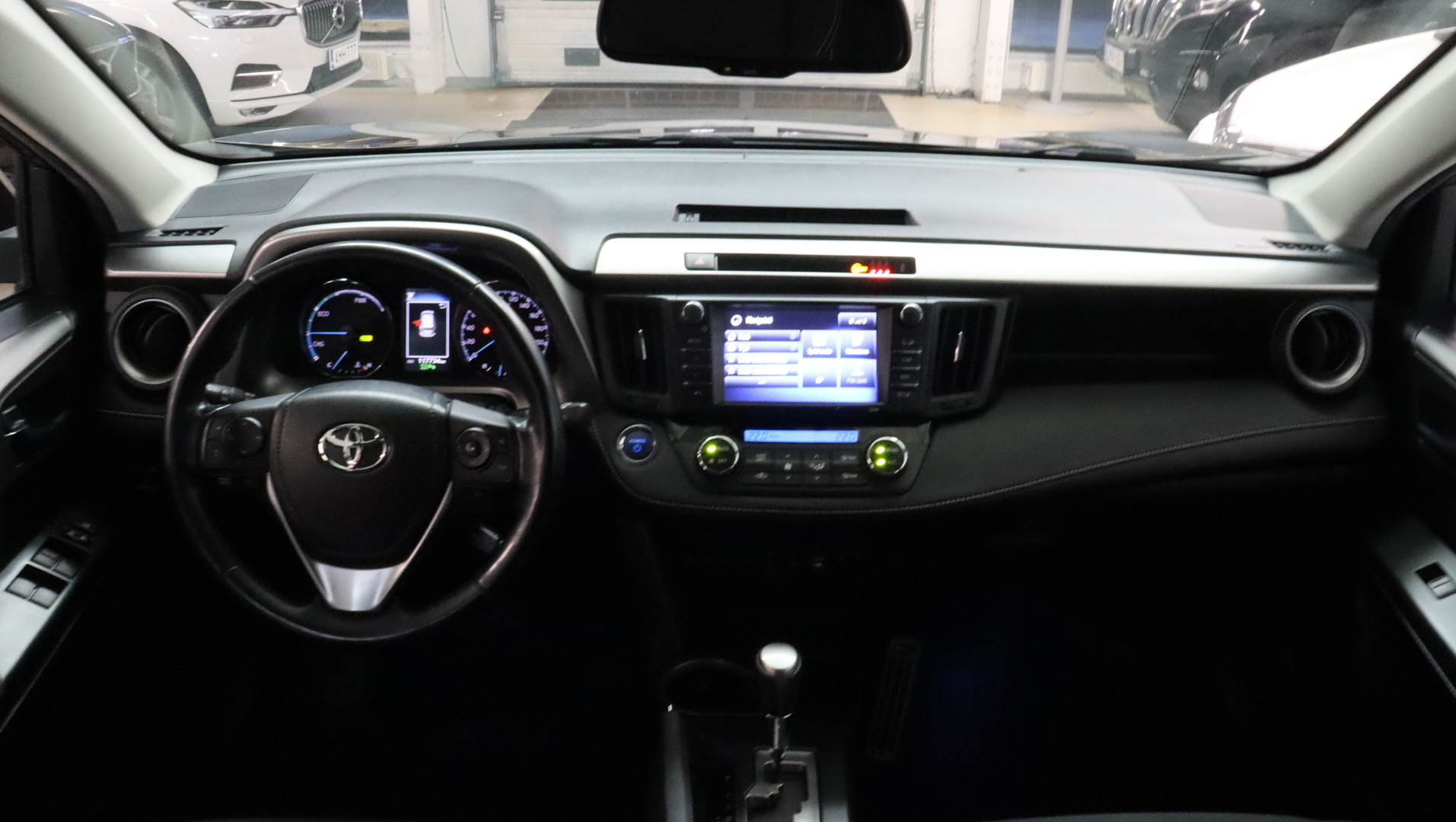 TOYOTA RAV4 2018
