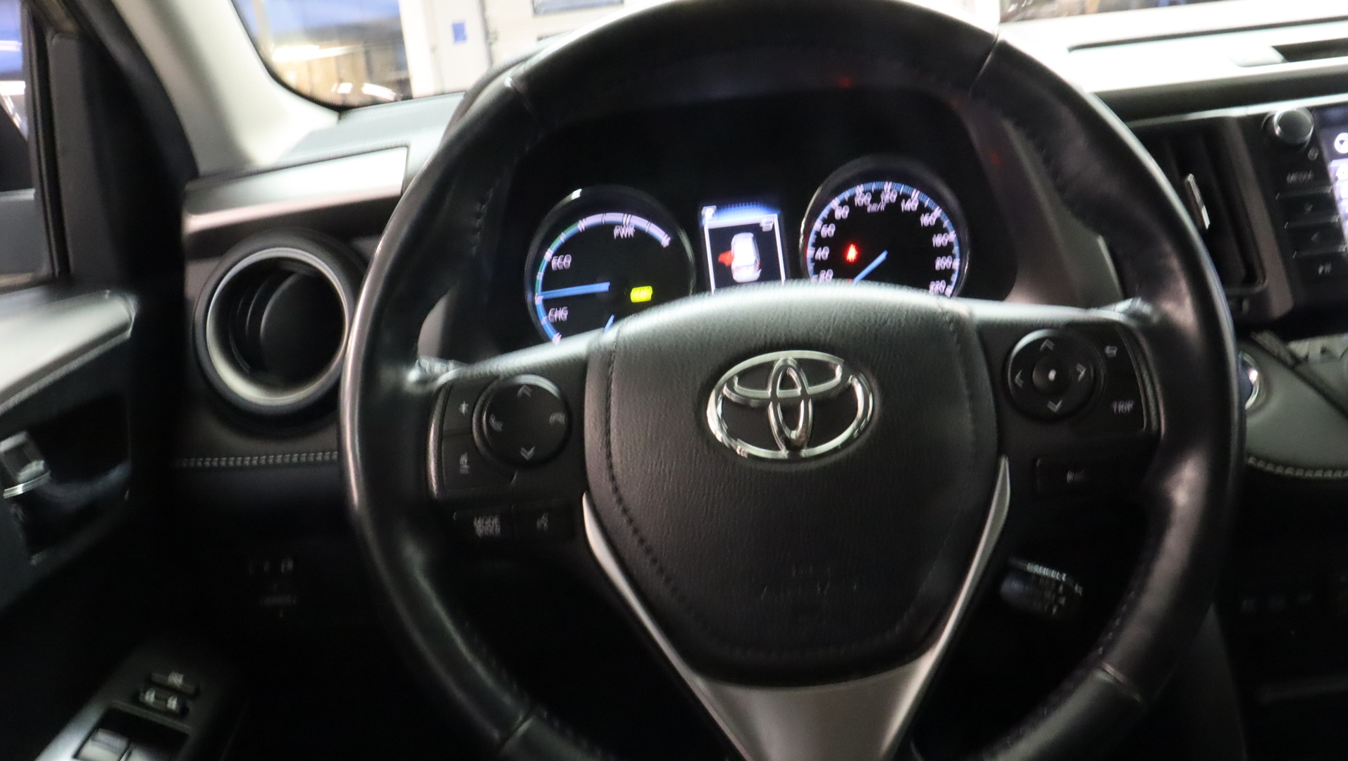 TOYOTA RAV4 2018