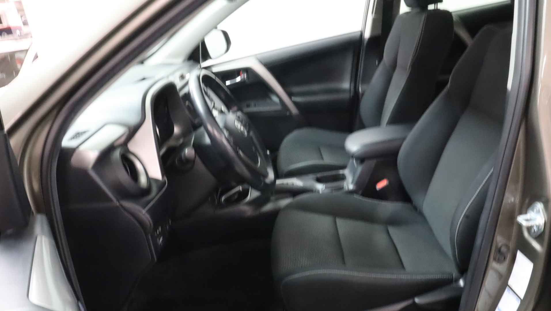 TOYOTA RAV4 2018