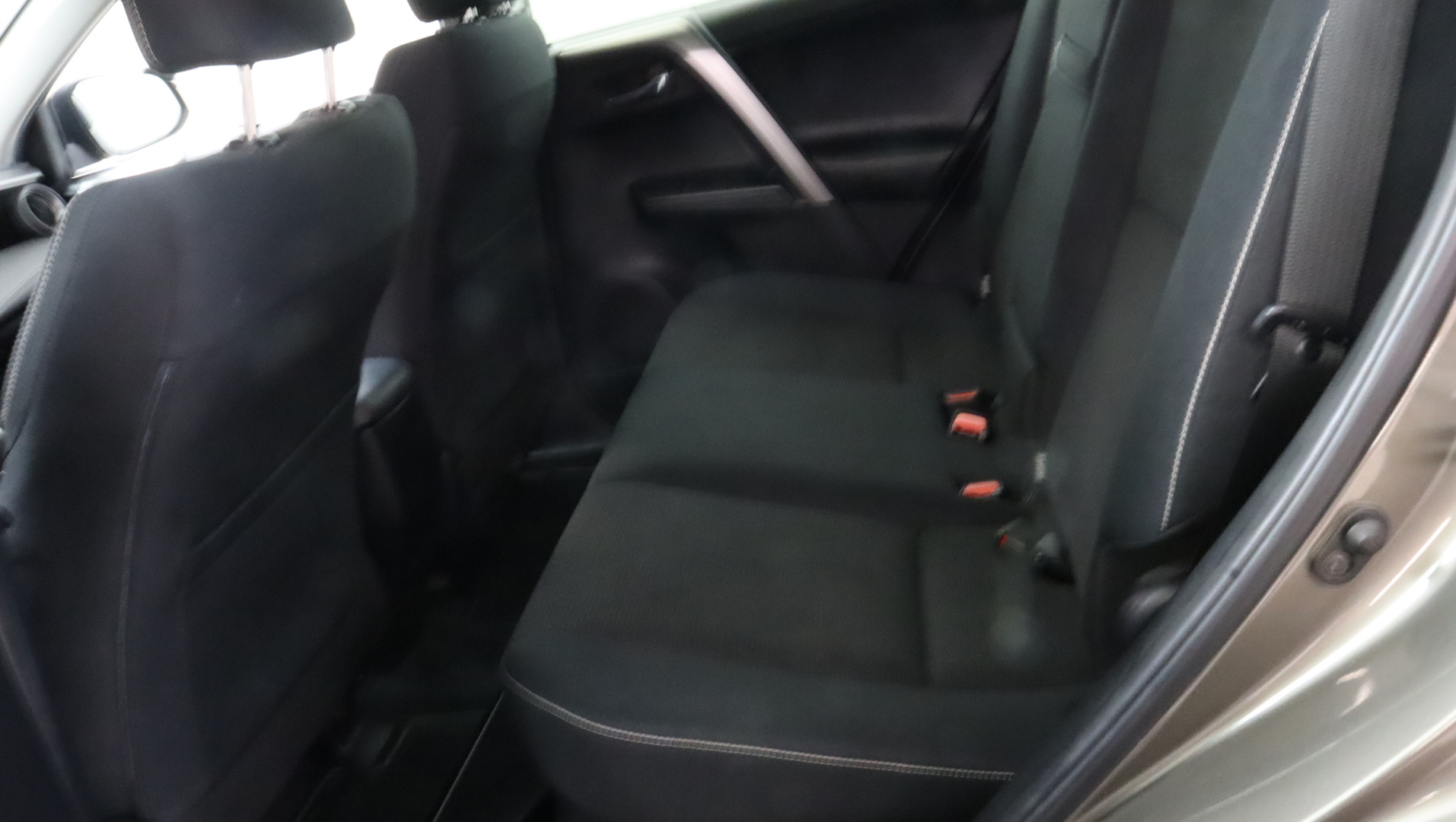 TOYOTA RAV4 2018