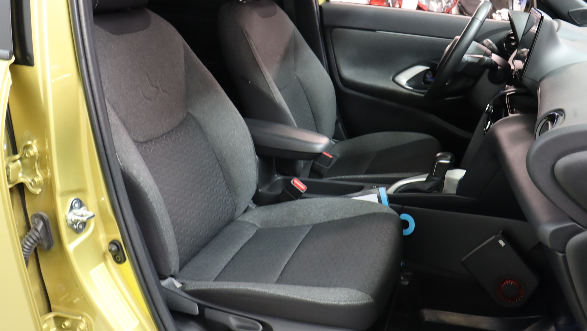 TOYOTA Yaris Cross 2022