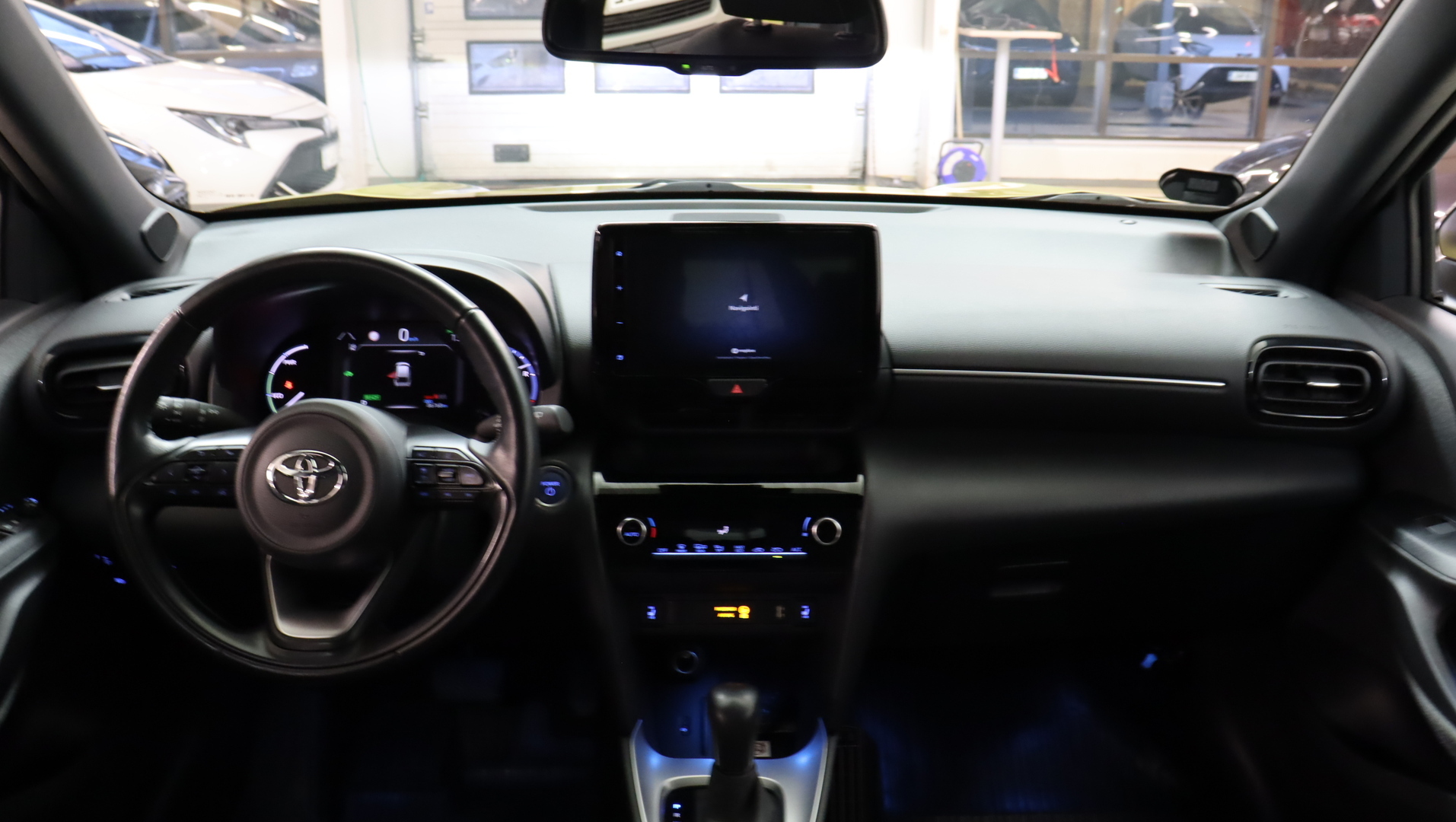 TOYOTA Yaris Cross 2022