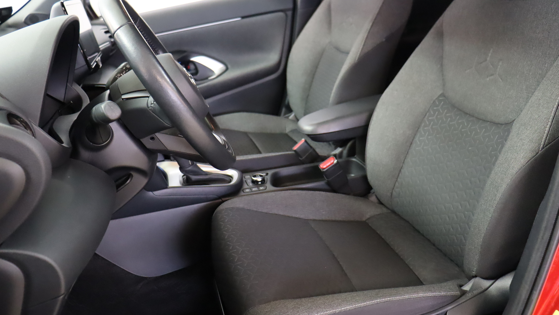 TOYOTA Yaris Cross 2022