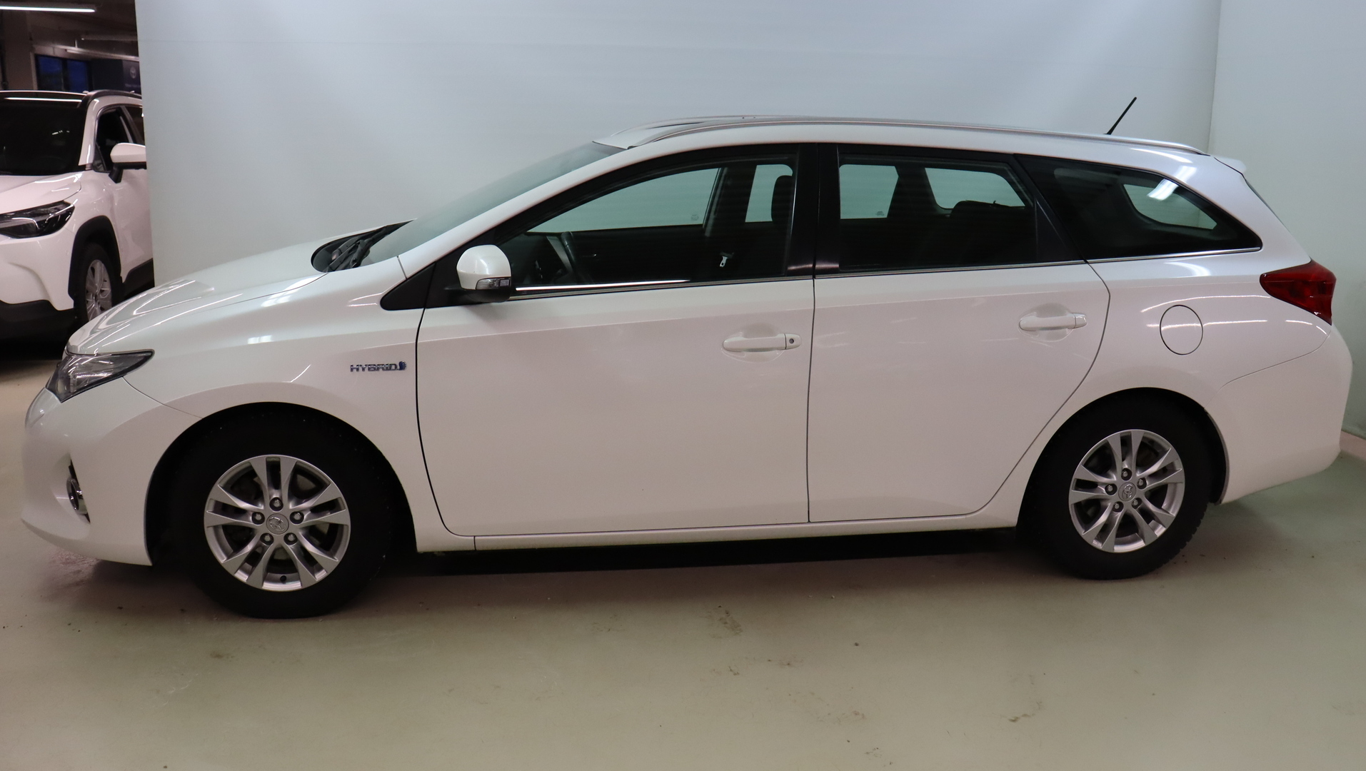 TOYOTA Auris 2013