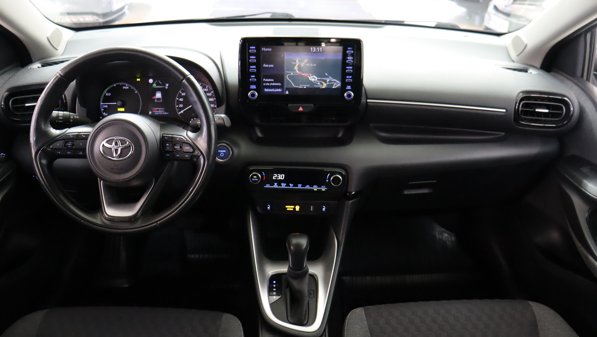 TOYOTA Yaris 2021