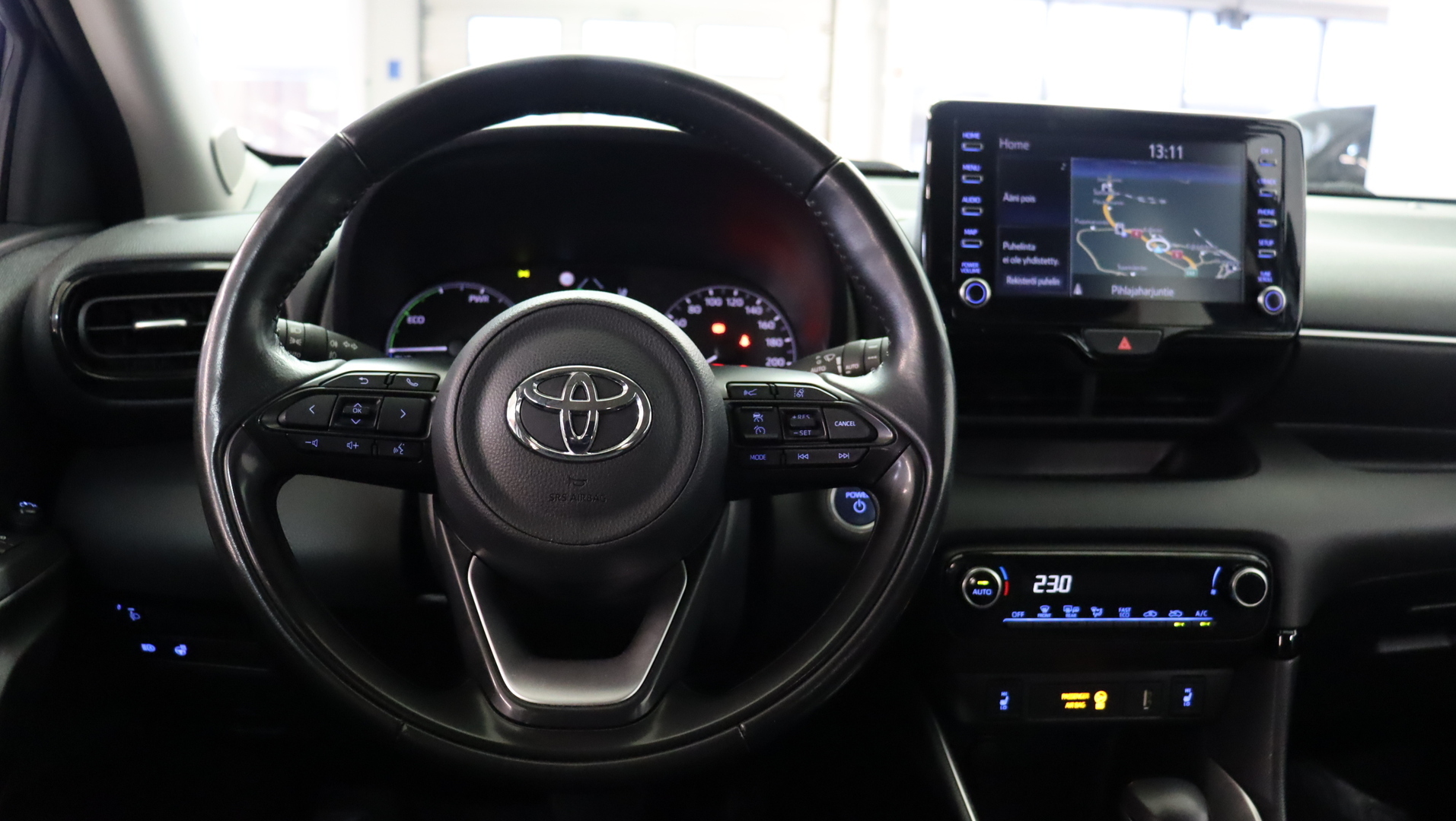 TOYOTA Yaris 2021