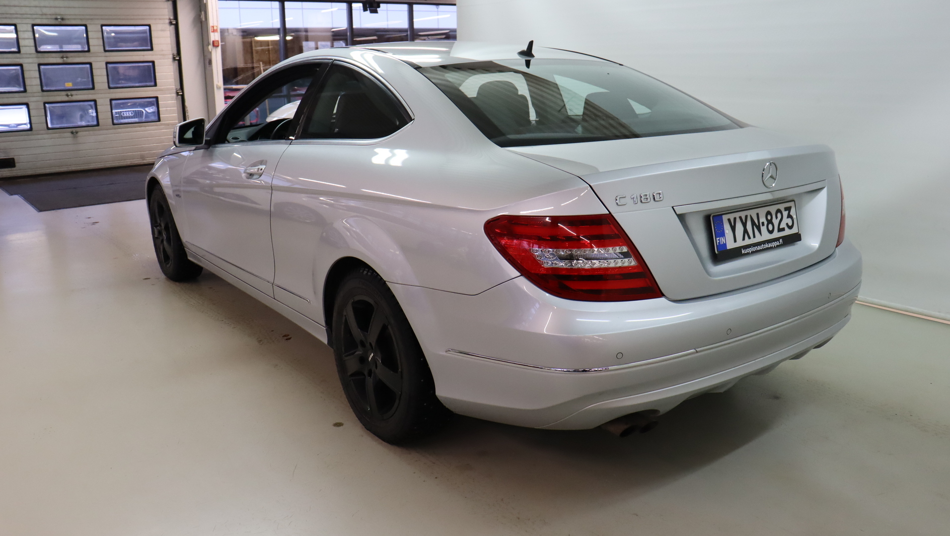 MERCEDES-BENZ C 2012
