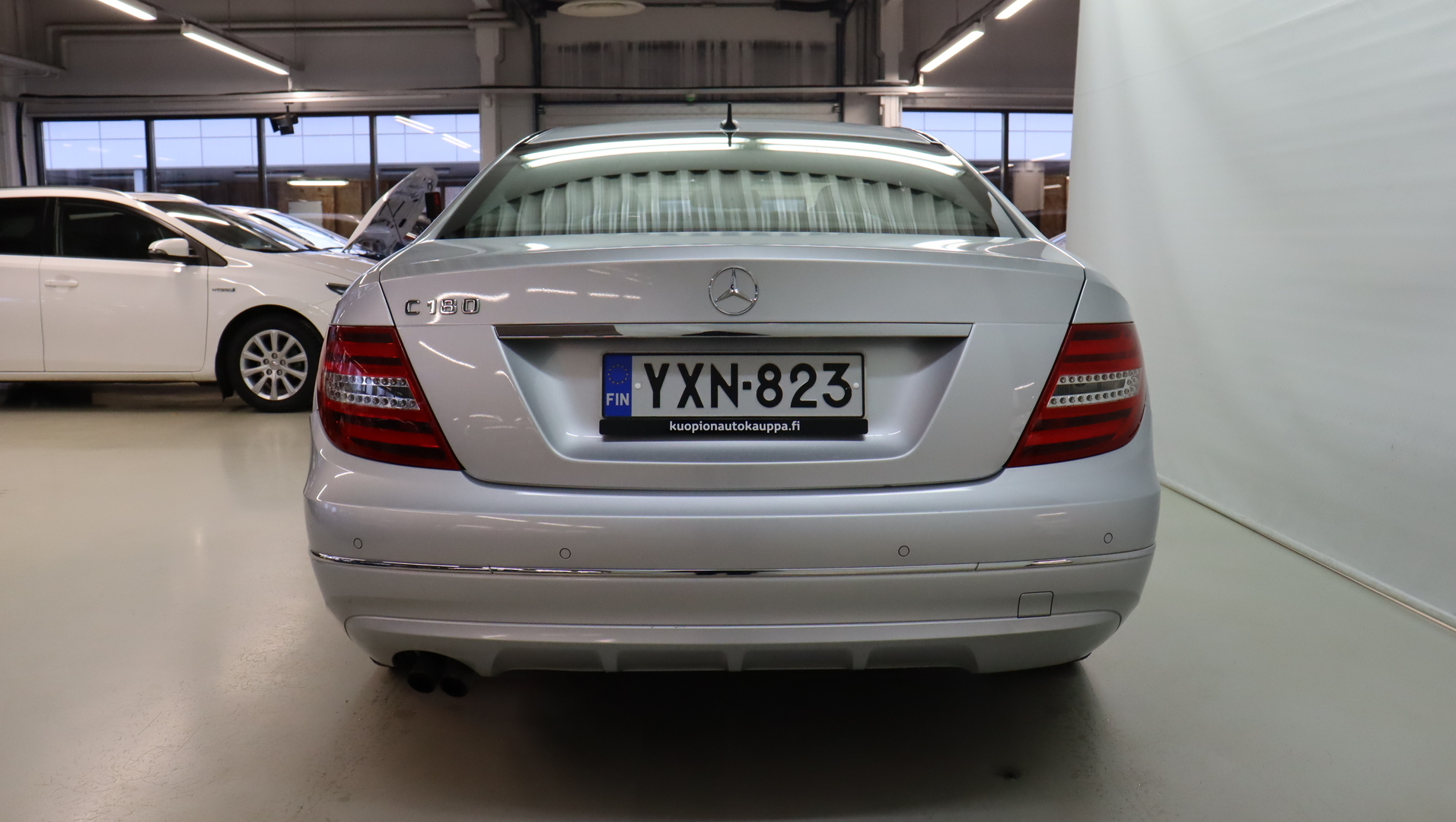 MERCEDES-BENZ C 2012