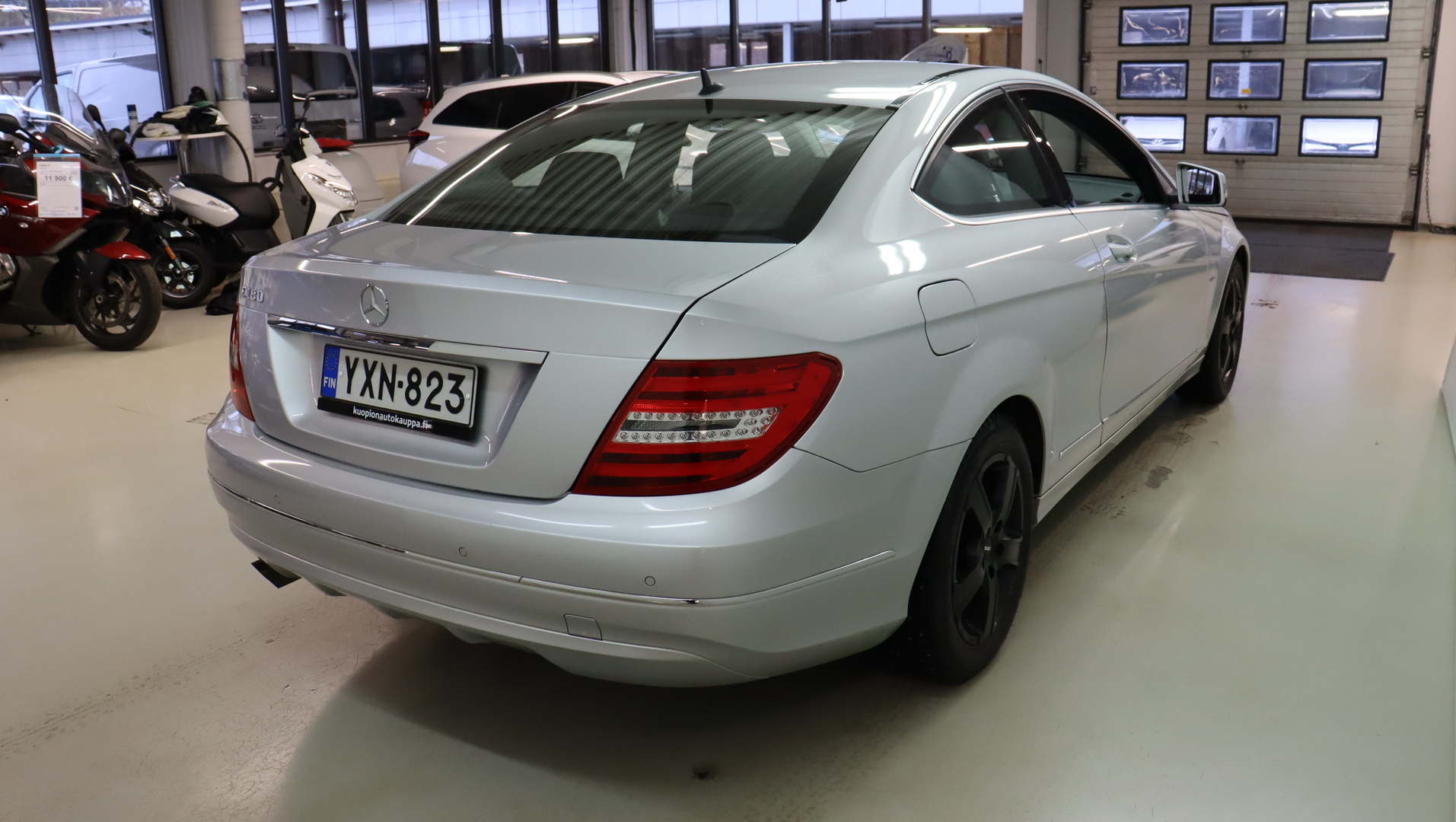 MERCEDES-BENZ C 2012