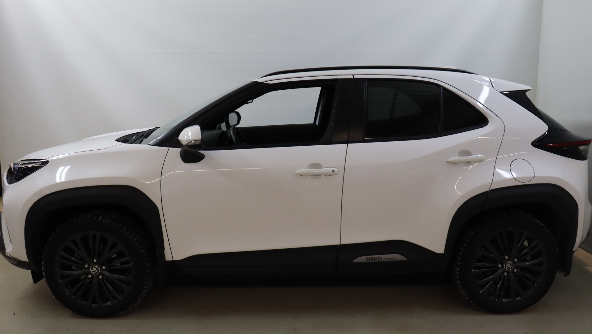 TOYOTA Yaris Cross 2024