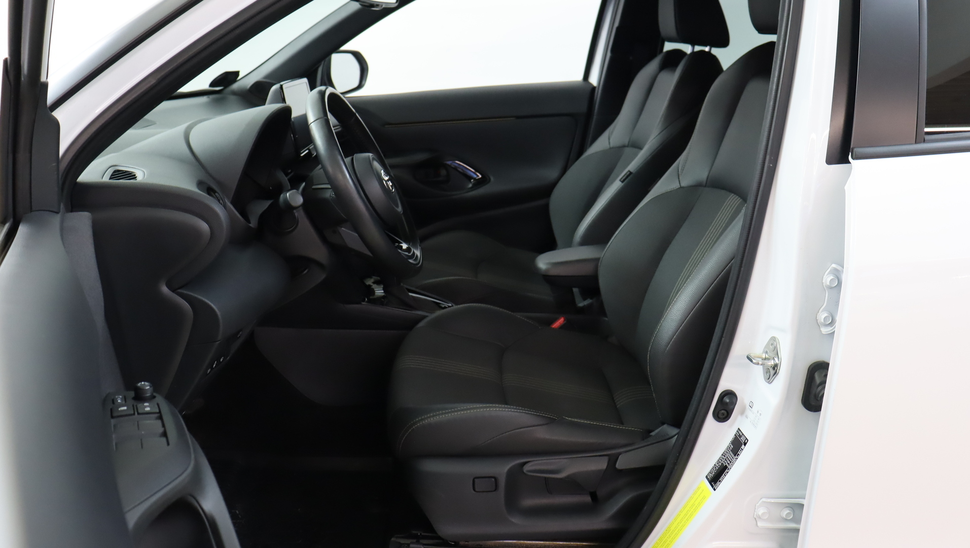 TOYOTA Yaris Cross 2024