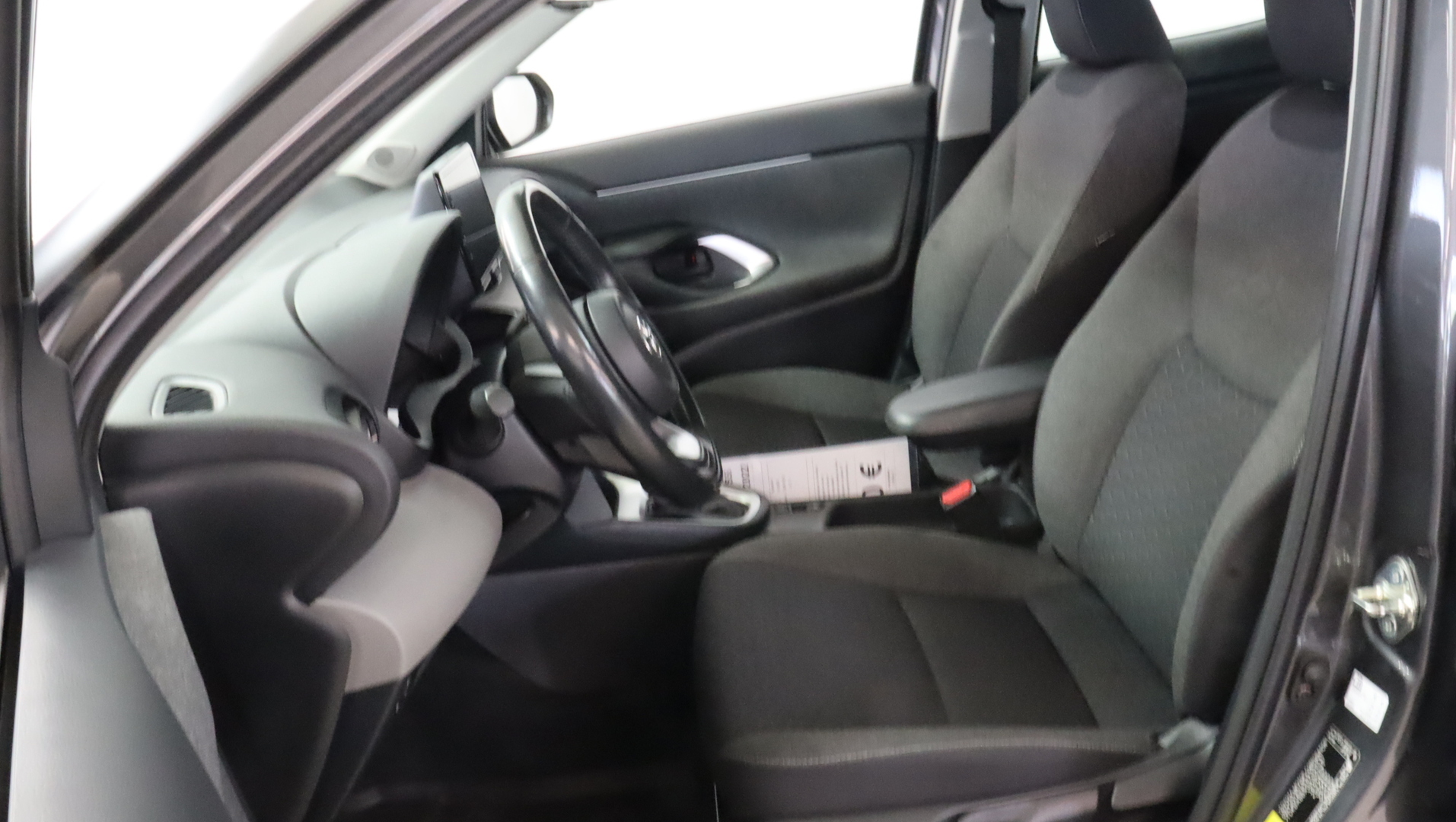 TOYOTA Yaris Cross 2022