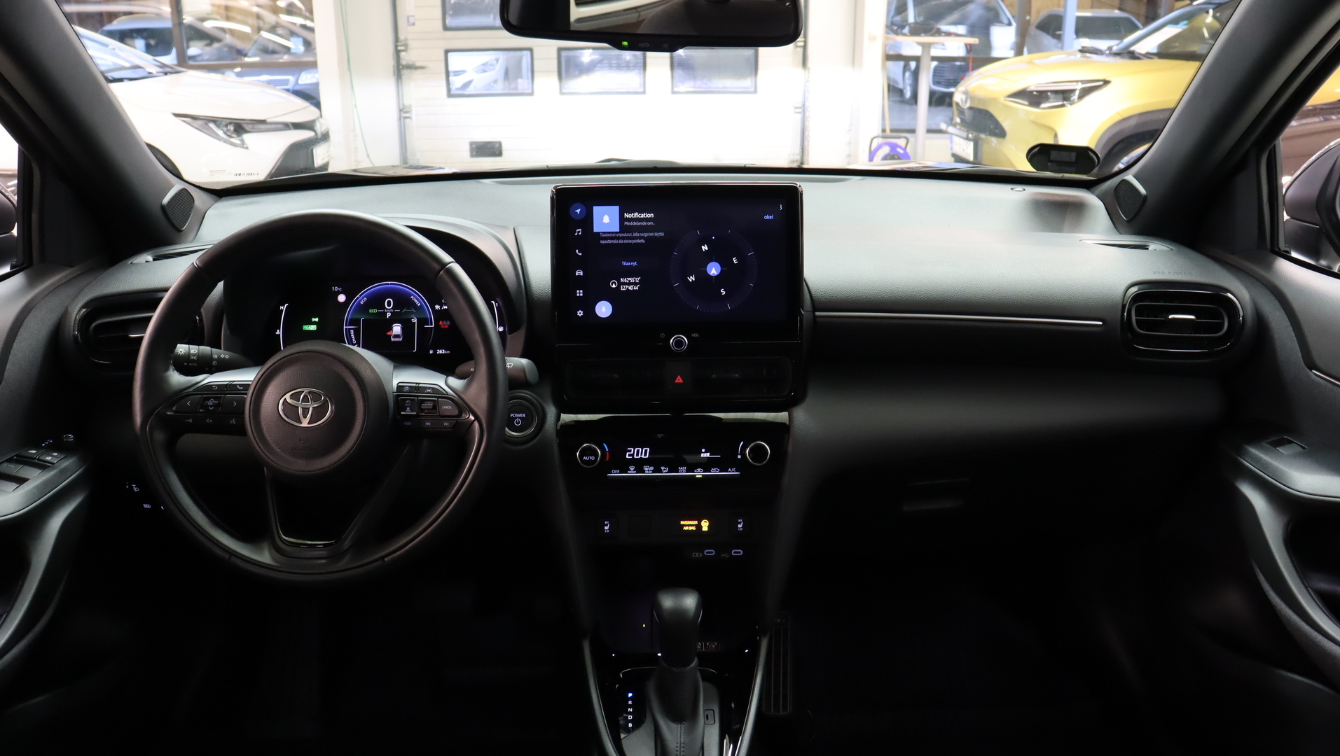 TOYOTA Yaris Cross 2024