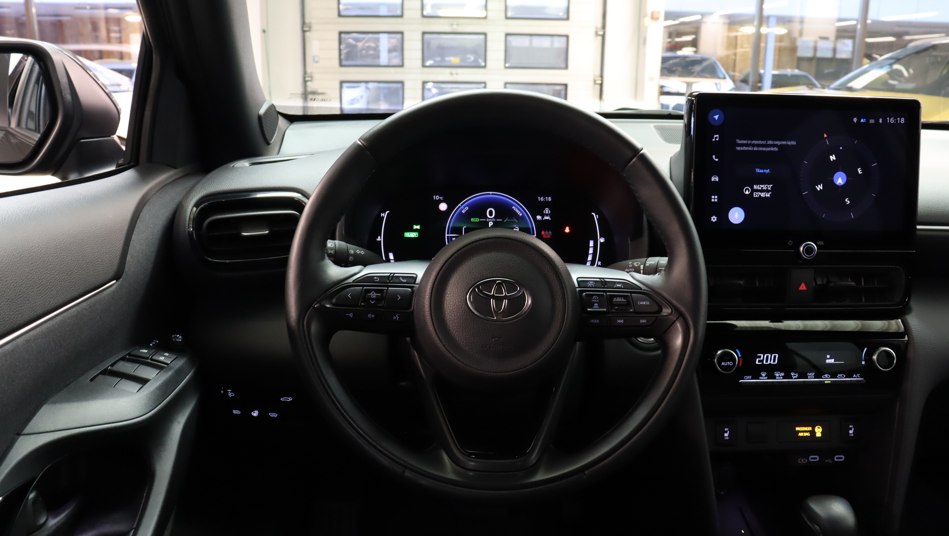 TOYOTA Yaris Cross 2024