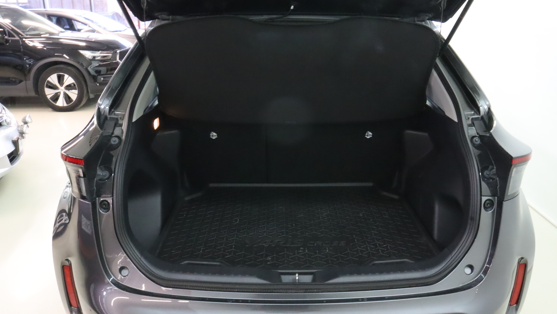 TOYOTA Yaris Cross 2025