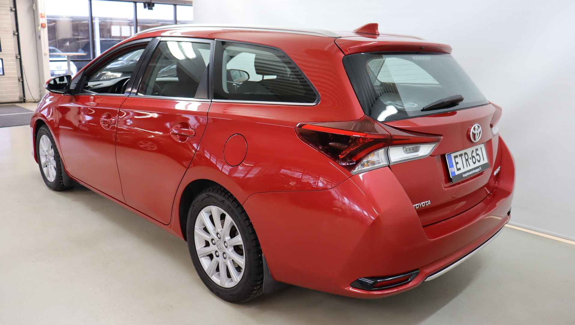 TOYOTA AURIS 2015