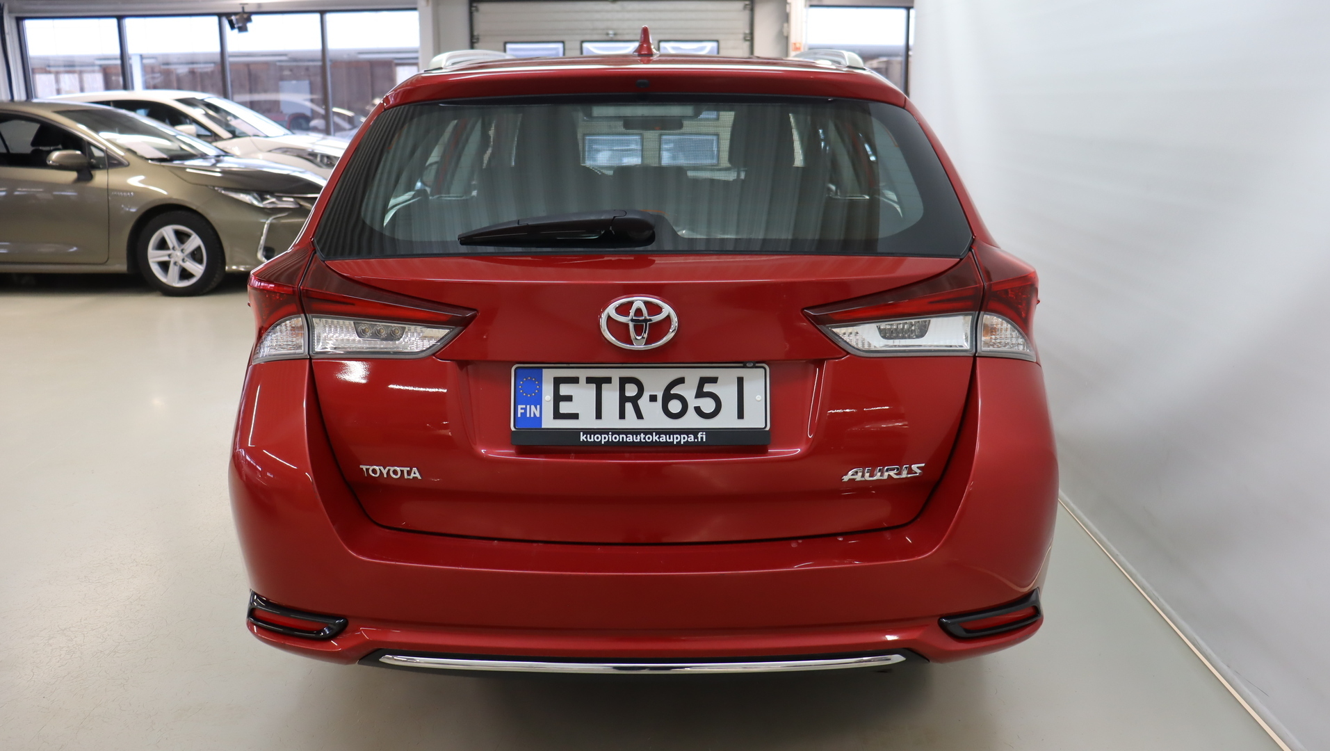 TOYOTA AURIS 2015