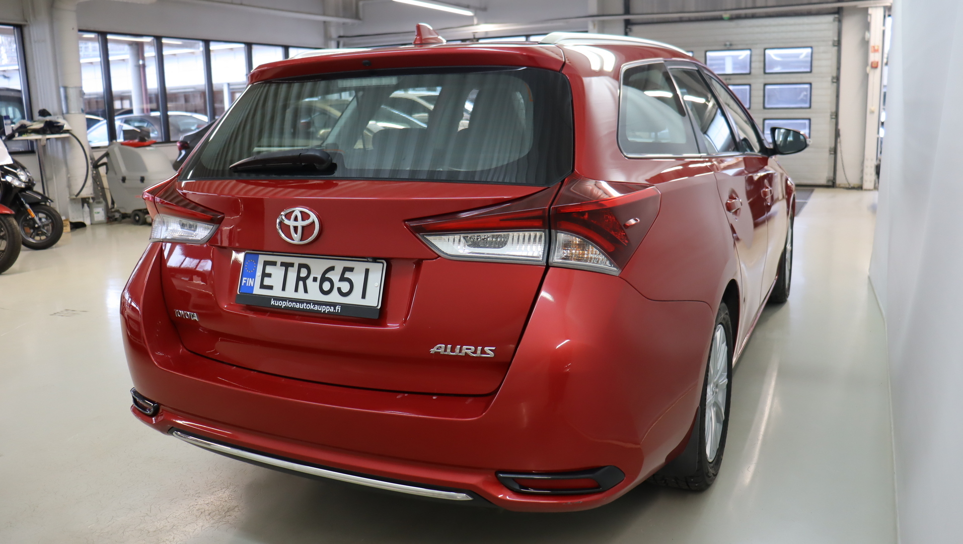 TOYOTA AURIS 2015