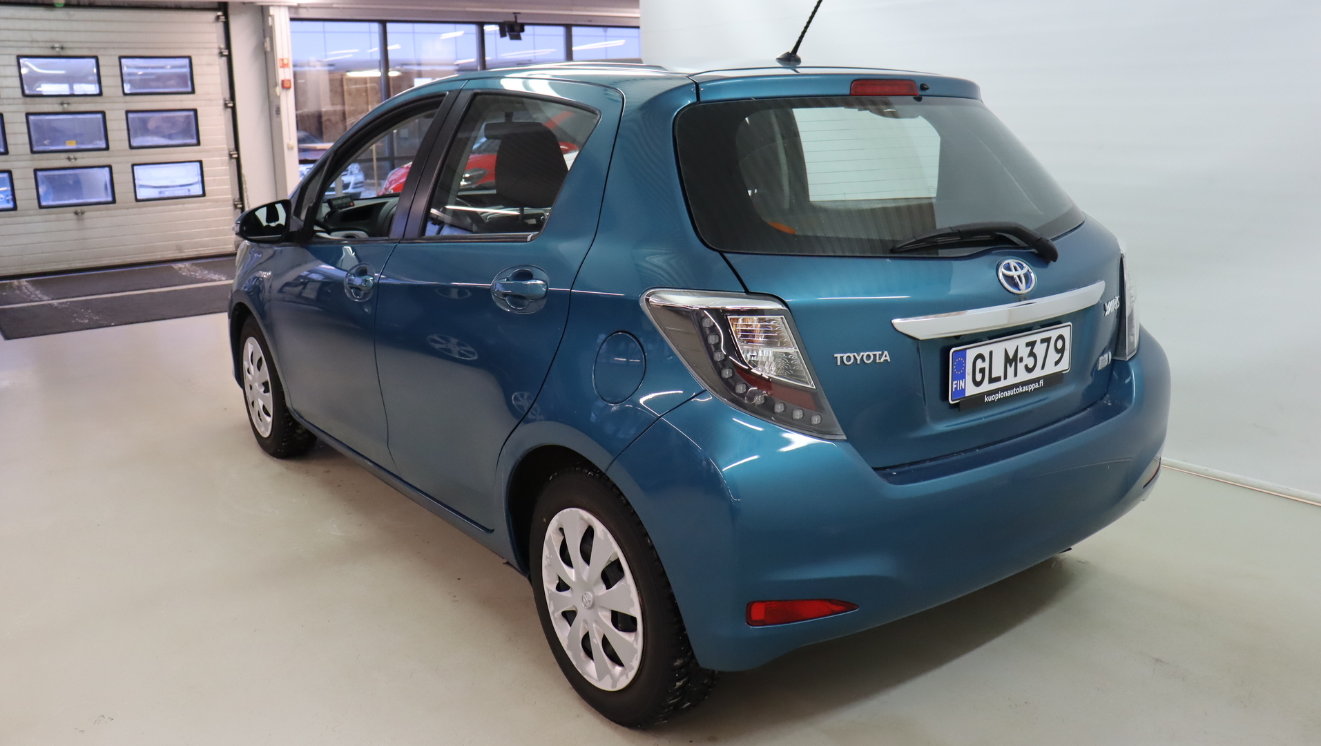 TOYOTA Yaris 2013