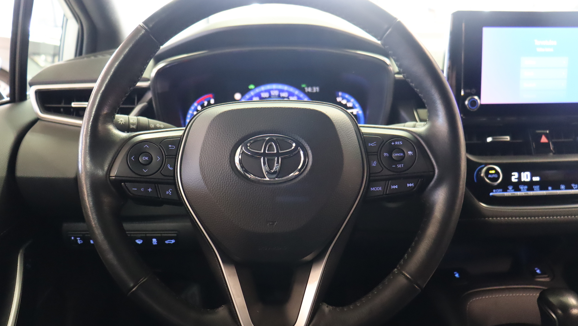 TOYOTA Corolla 2022