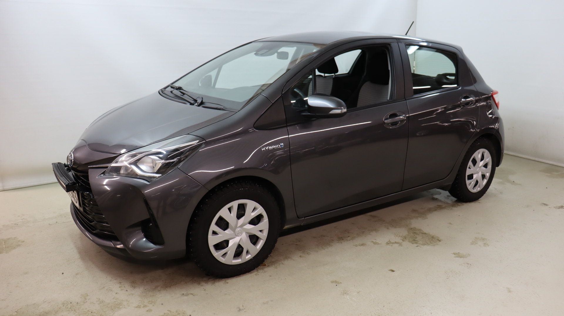 TOYOTA Yaris 2018