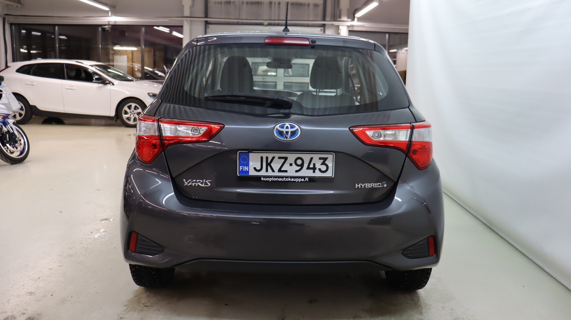TOYOTA Yaris 2018