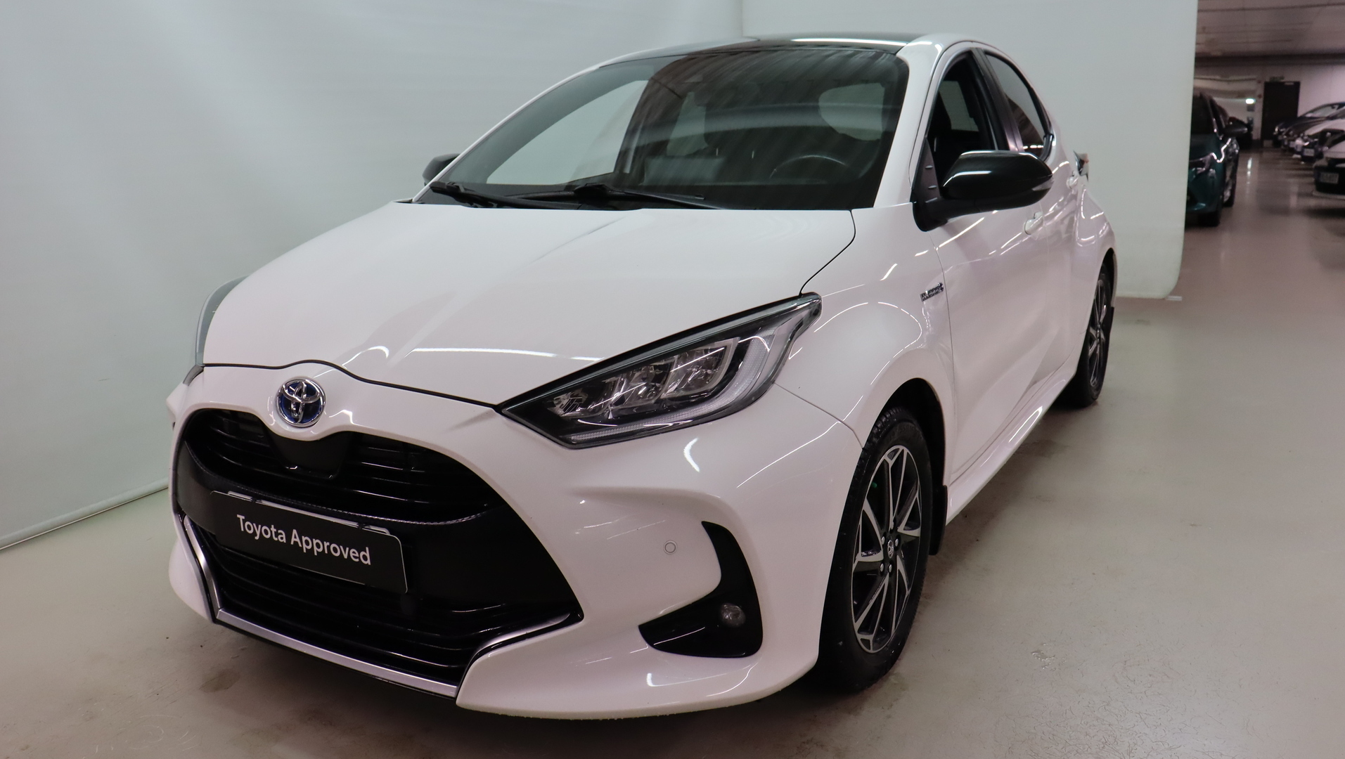 TOYOTA Yaris 2021