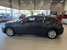 5HB 2,0 (120) SKYACTIV-G Premium 6AT 5ov BP1 Peruutuskamera / Navi / Täydellinen huoltokirja