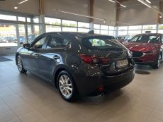 5HB 2,0 (120) SKYACTIV-G Premium 6AT 5ov BP1 Peruutuskamera / Navi / Täydellinen huoltokirja