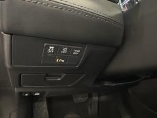 Sedan 2,0 (165) SKYACTIV-G Vision 6AT 4ov YQ1