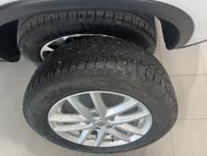 1,5 HYBRID 4WD GLX+SR 6AGS-autPanoramakatto / Navi / Adaptiivinen vakkari