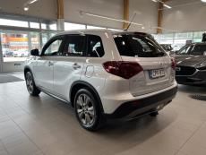 1,4 BOOSTERJET 4WD GL+ 6AT HYBRID Vetokoukku / Adaptiivinen vakkari / Parkkikamera