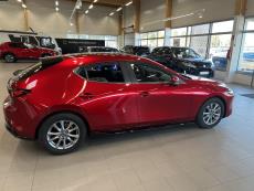Hatchback 2.0 (150hv) M Hybrid e-Skyactiv-G Vision Plus Business AT