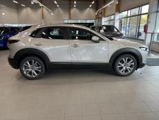 2,5 M Hybrid e-Skyactiv G Centre-line AT 140hv Talvirenkaat 0€ / Lämpöpaketti 0€