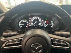 2,0 (150hv) M Hybrid e-Skyactiv-G Vision Plus Business AT Peruutuskamera / HUD / Adaptiivinen vakkar