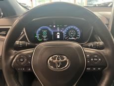 2.0 Hybrid AWD-i Launch Edition Sähköinen takaluukku / Adaptiivinen vakkari / Langaston latausalusta
