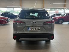 2.0 Hybrid AWD-i Launch Edition Sähköinen takaluukku / Adaptiivinen vakkari / Langaston latausalusta