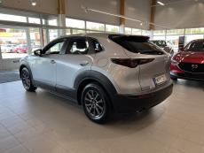 2,0 (150hv) M Hybrid Skyactiv-G Vision MT HUD / Adaptiivinen vakkari / Parkkitutka