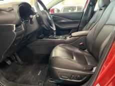AWD 2,0 M Hybrid Skyactiv-X Elegance Business MT Black Leather Boseaudio / Nahkasisusta / Vetokoukku