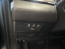 Sedan 2,0 (165) SKYACTIV-G Vision Business 6AT 4ov YQ1B