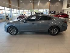 Sedan 2,0 (165) SKYACTIV-G Vision Business 6AT 4ov YQ1B