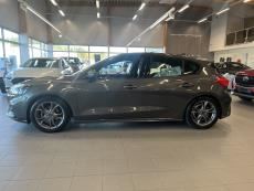 1,0 EcoBoost 125hv M6 ST-Line 5-ovinen Jakohihna vaihdettu 10/2025!!!