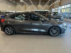 1,0 EcoBoost 125hv M6 ST-Line 5-ovinen Jakohihna vaihdettu 10/2025!!!